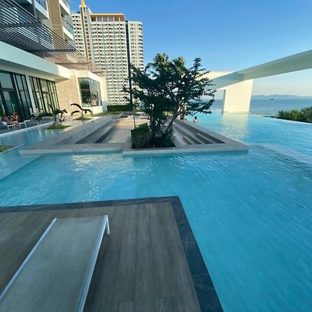 Aeras Jomtien By Cherry Aparthotel ภายนอก รูปภาพ