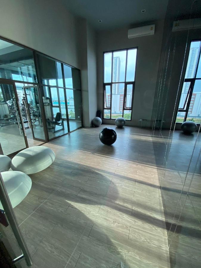 Aeras Jomtien By Cherry Aparthotel ภายนอก รูปภาพ